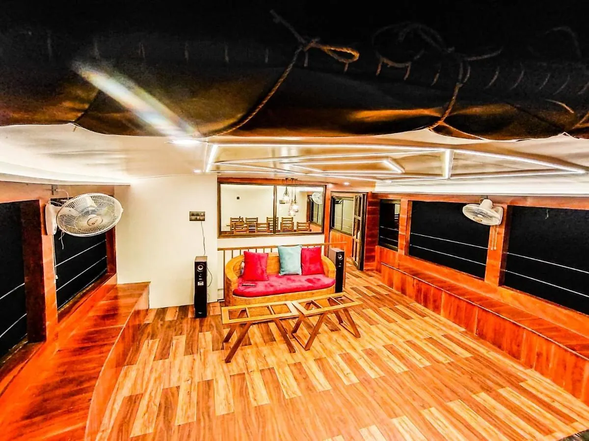 Beach Paradise Day Cruise Houseboat Alappuzha